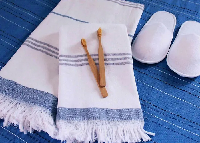 Koel Semesterbostad Ano Almiri